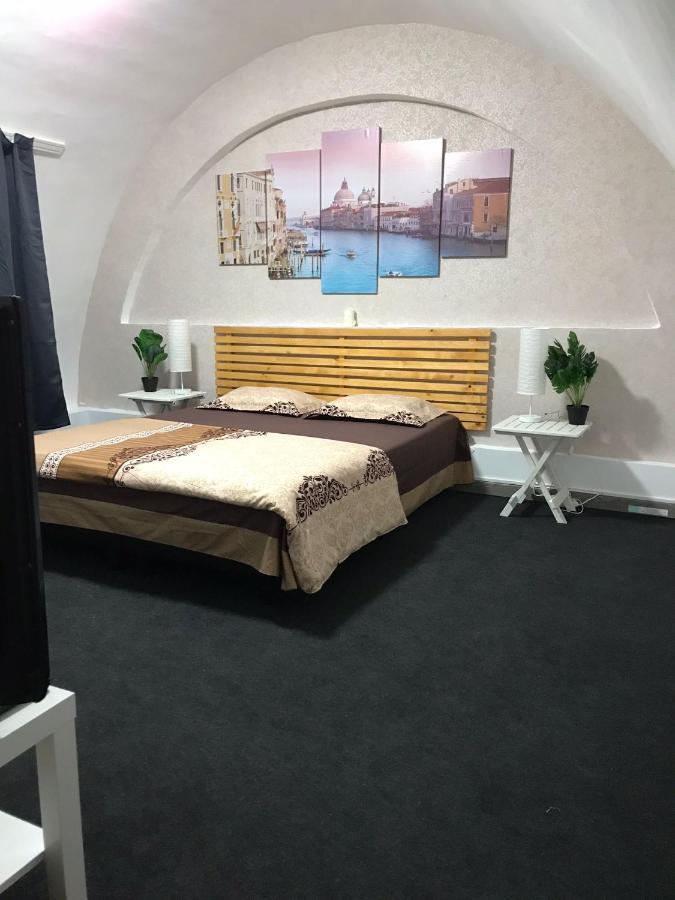 Large Apartment City Centre Bükreş Dış mekan fotoğraf