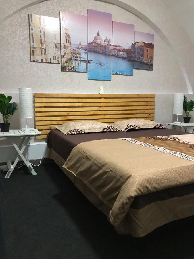 Large Apartment City Centre Bükreş Dış mekan fotoğraf